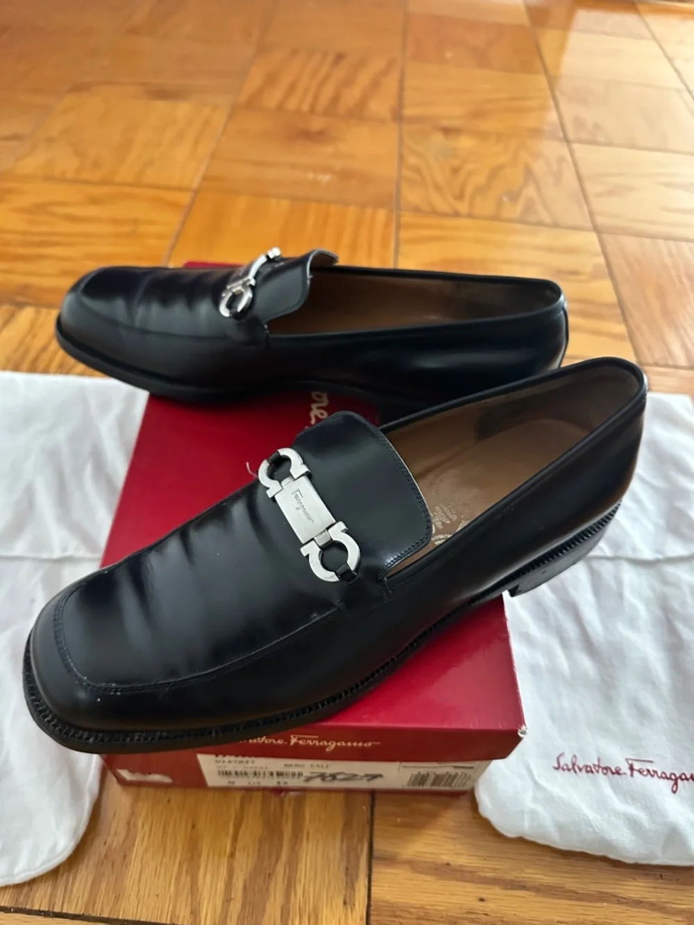 Salvatore Ferragamo Benford Mens Black Leather Slip On Loafers